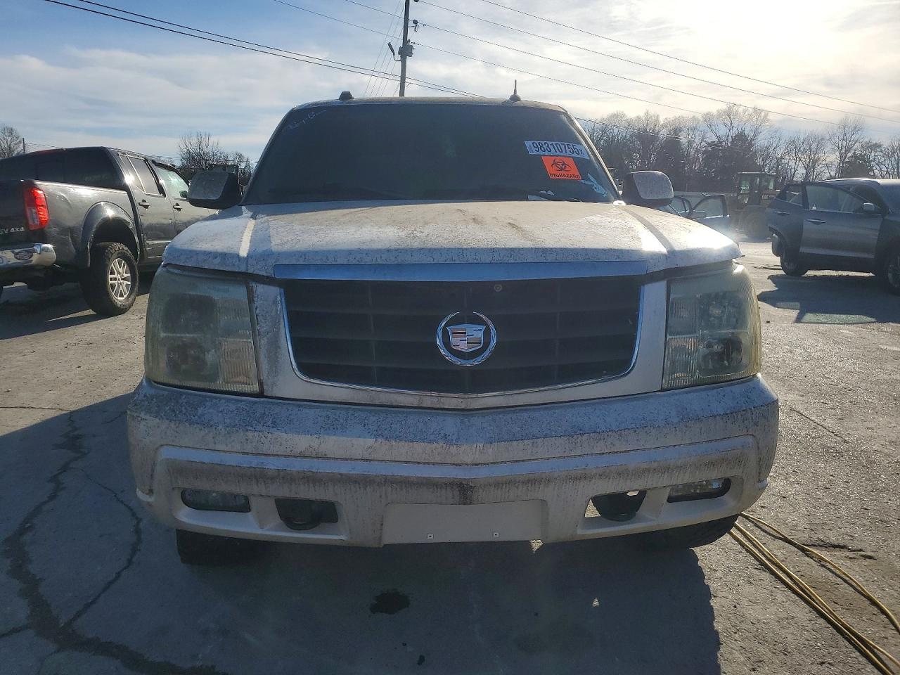 2004 CADILLAC ESCALADE LUXURY photo 5