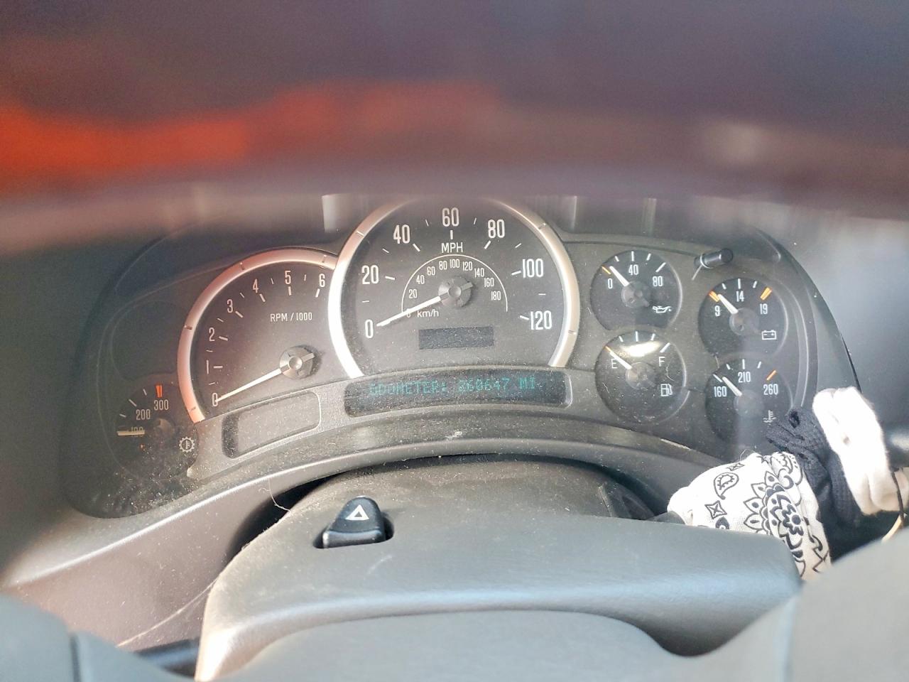 2004 CADILLAC ESCALADE LUXURY photo 9