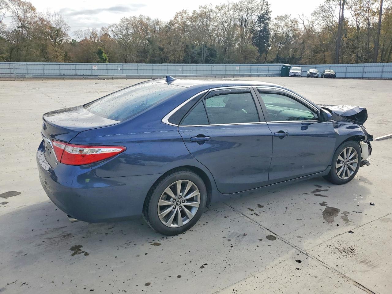 2017 TOYOTA CAMRY XLE V6 photo 5