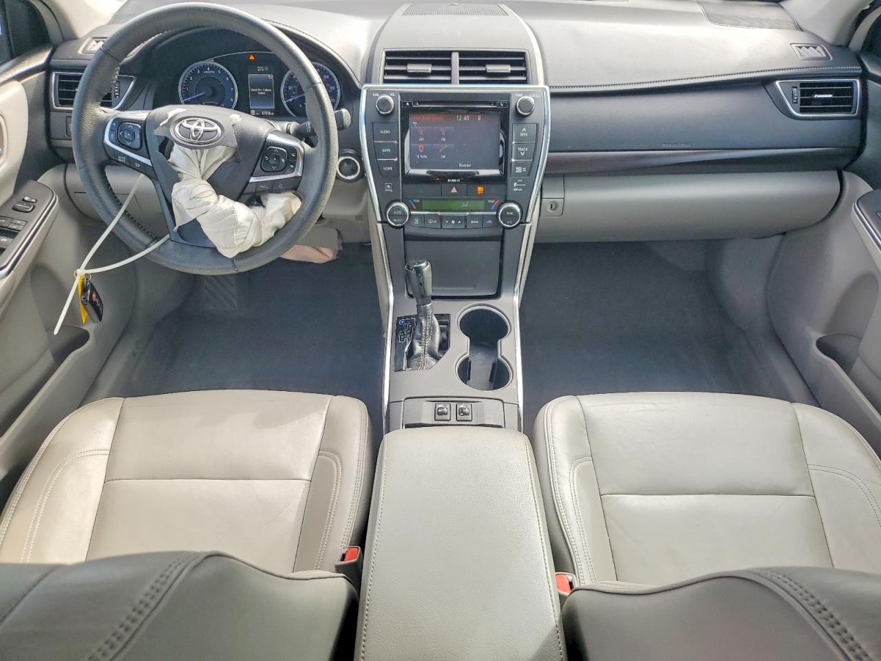 2017 TOYOTA CAMRY XLE V6 photo 15