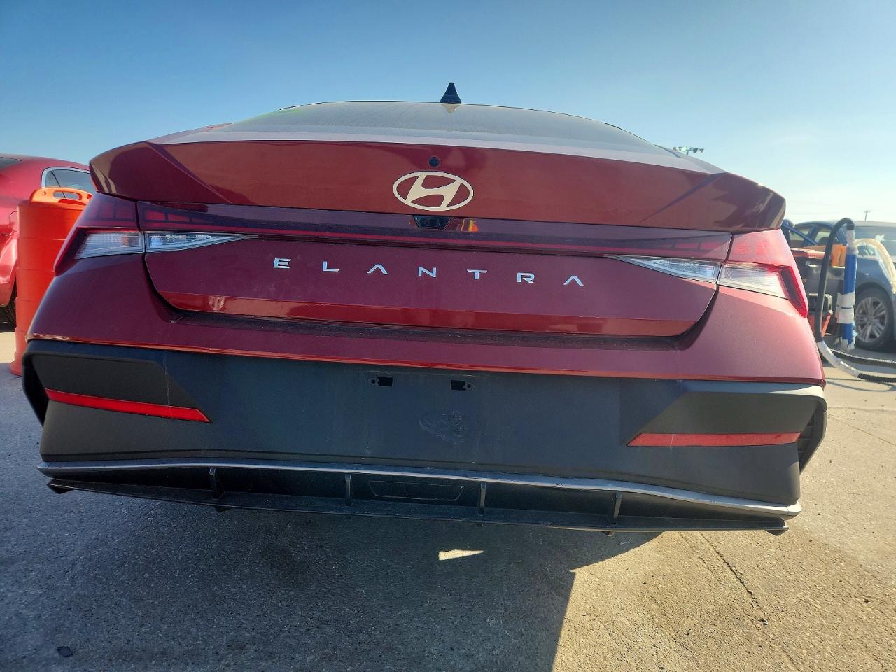 2024 HYUNDAI ELANTRA SEL photo 6