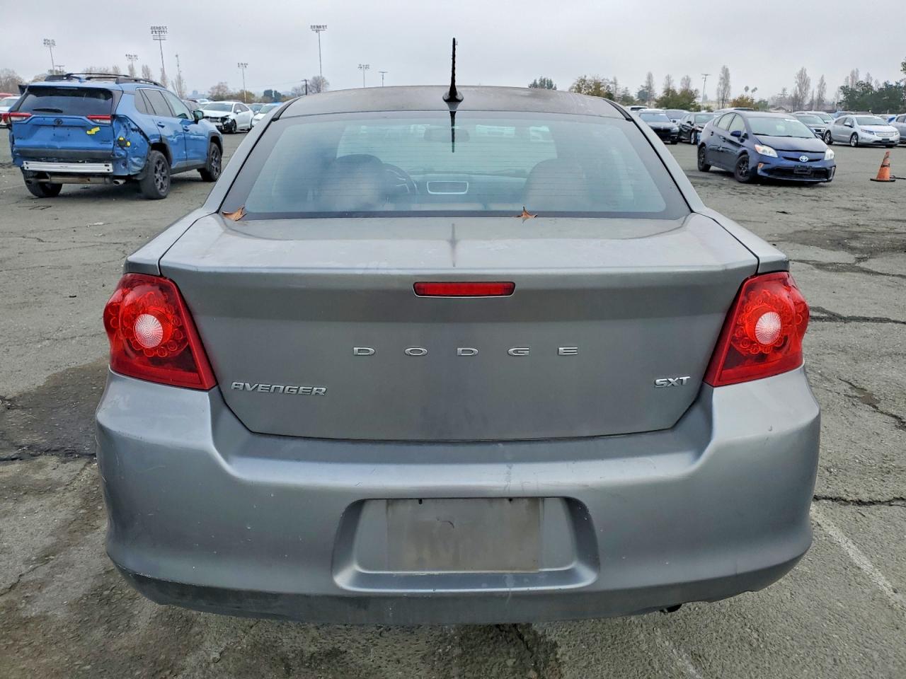 2012 DODGE AVENGER SXT photo 6