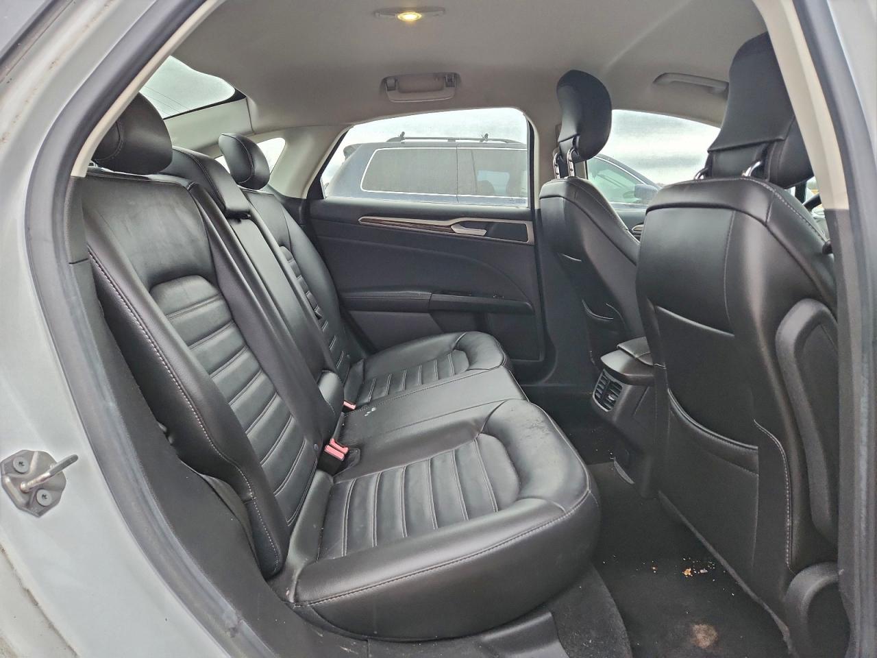 2013 FORD FUSION SE photo 10