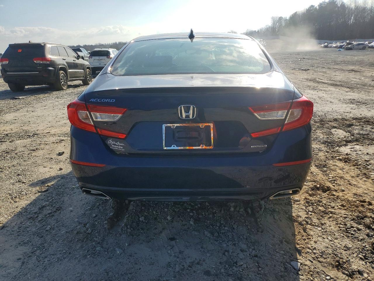 2018 HONDA ACCORD TOURING photo 16