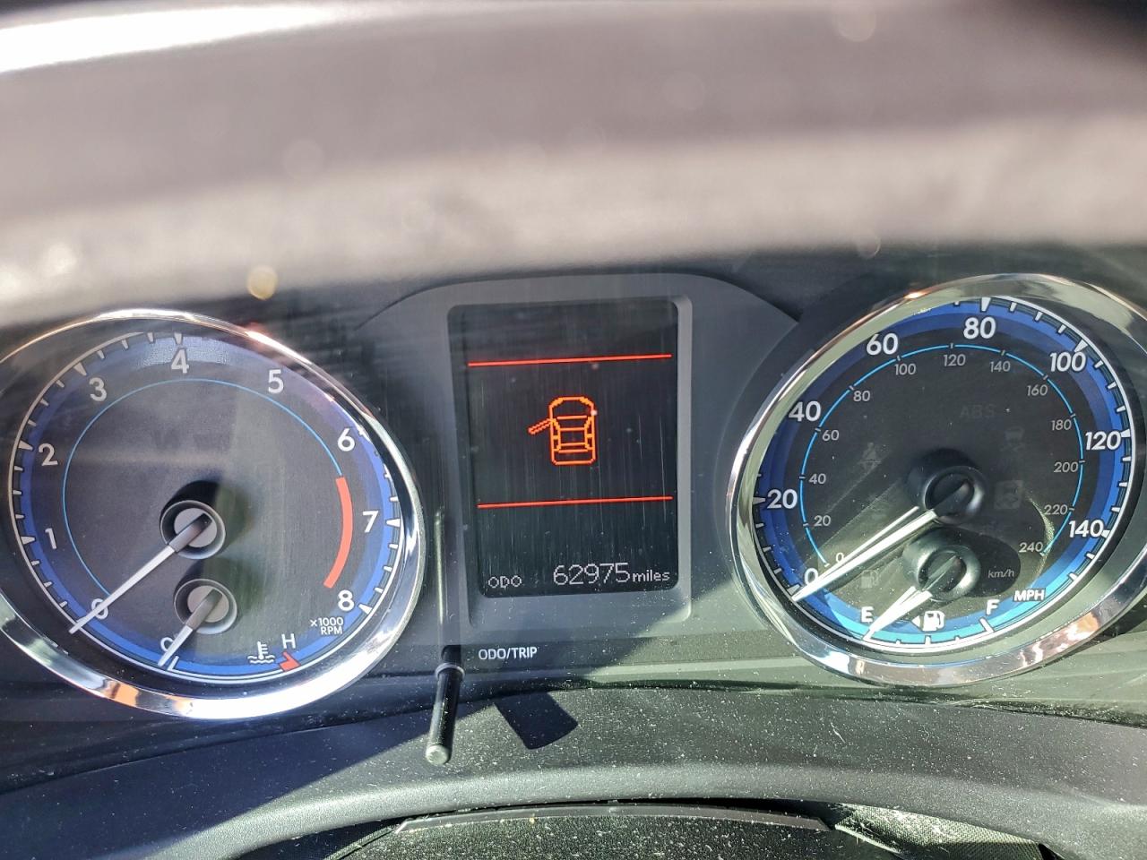 2019 TOYOTA COROLLA L photo 25