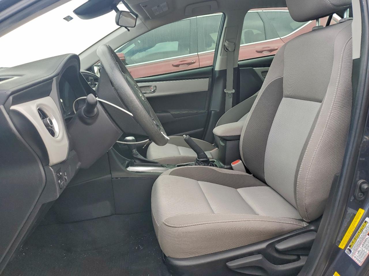 2019 TOYOTA COROLLA L photo 19