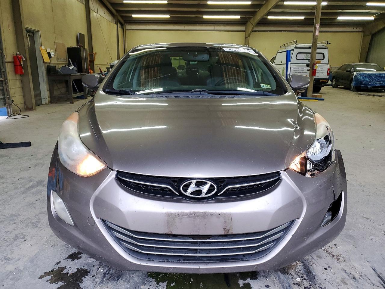 2012 HYUNDAI ELANTRA GLS photo 5