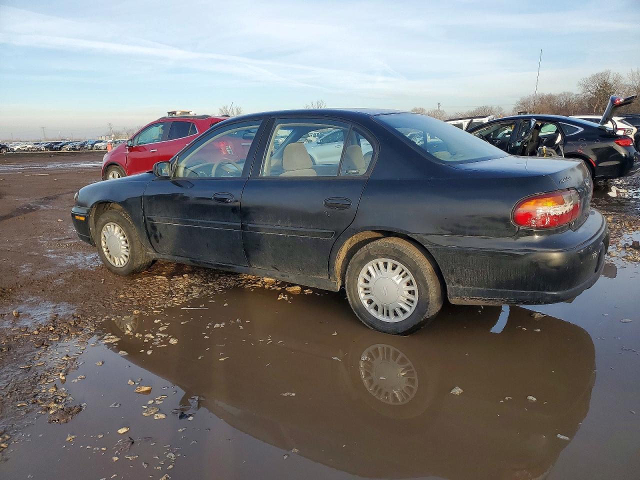 2001 CHEVROLET MALIBU photo 2