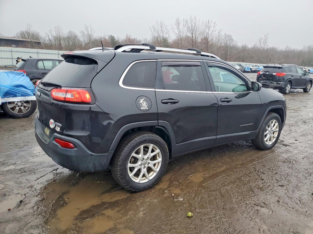 2016 JEEP CHEROKEE LATITUDE photo 3