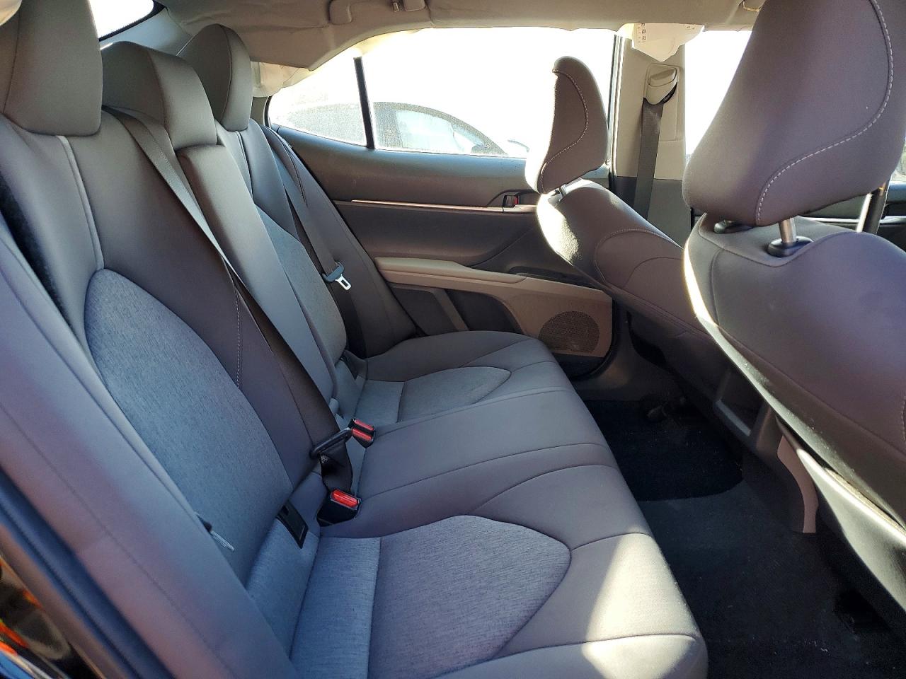 2023 TOYOTA CAMRY LE photo 10