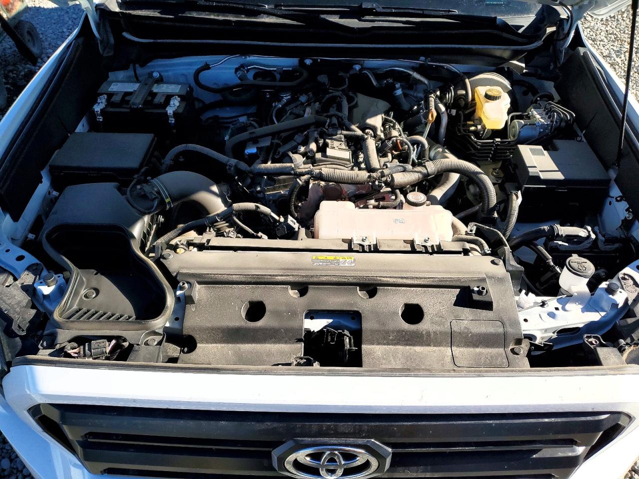 2025 TOYOTA TACOMA DOUBLE CAB photo 11