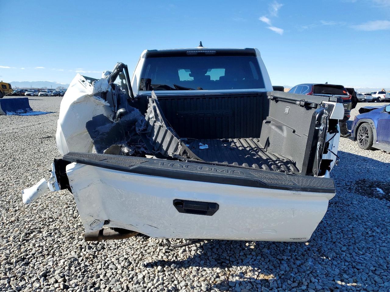 2025 TOYOTA TACOMA DOUBLE CAB photo 6