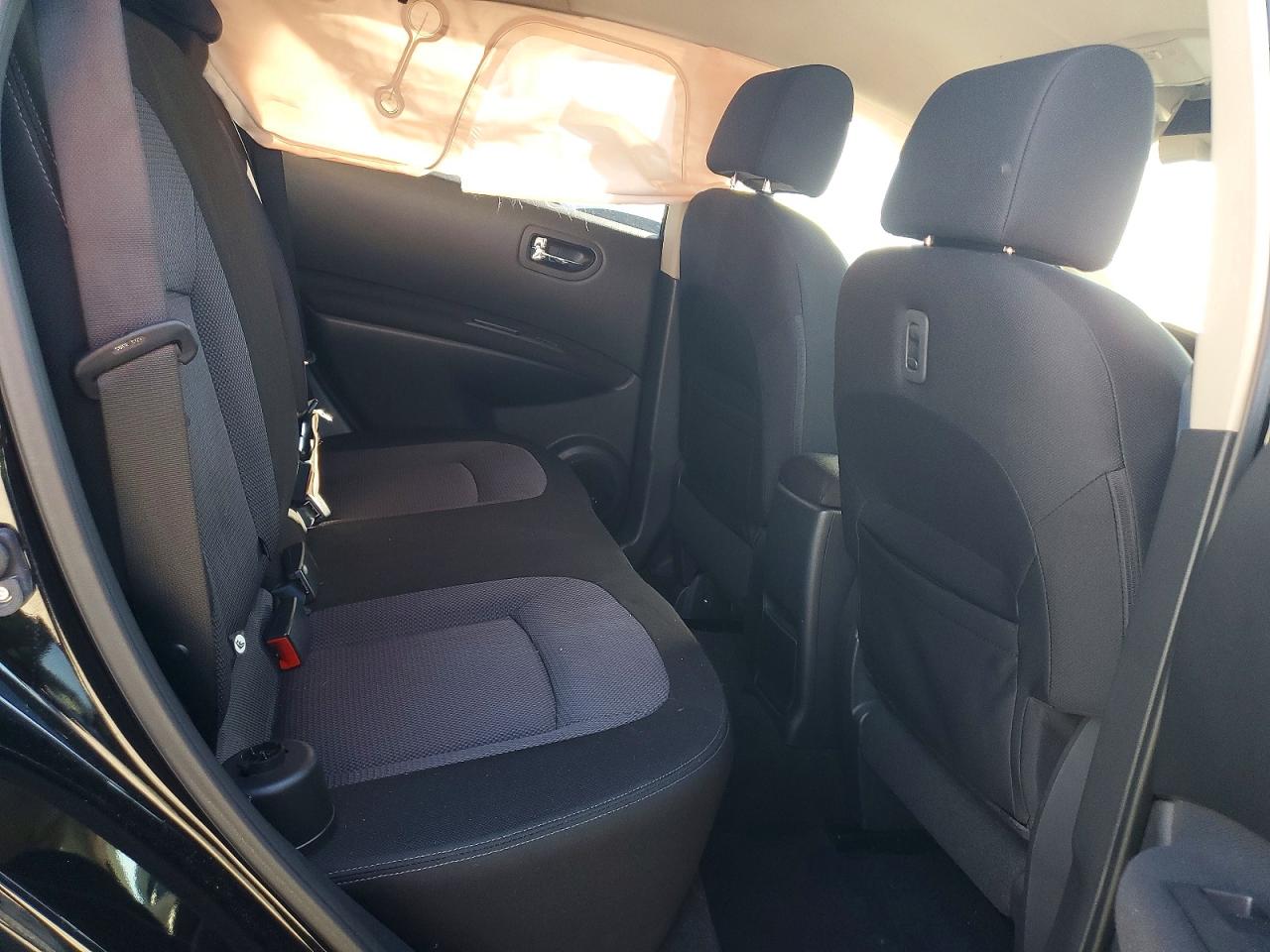 2011 NISSAN ROGUE S photo 10