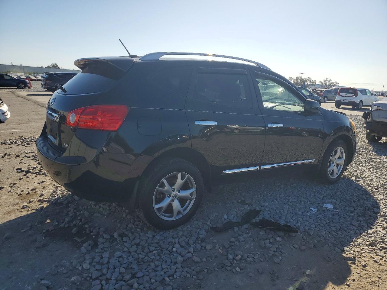 2011 NISSAN ROGUE S photo 3