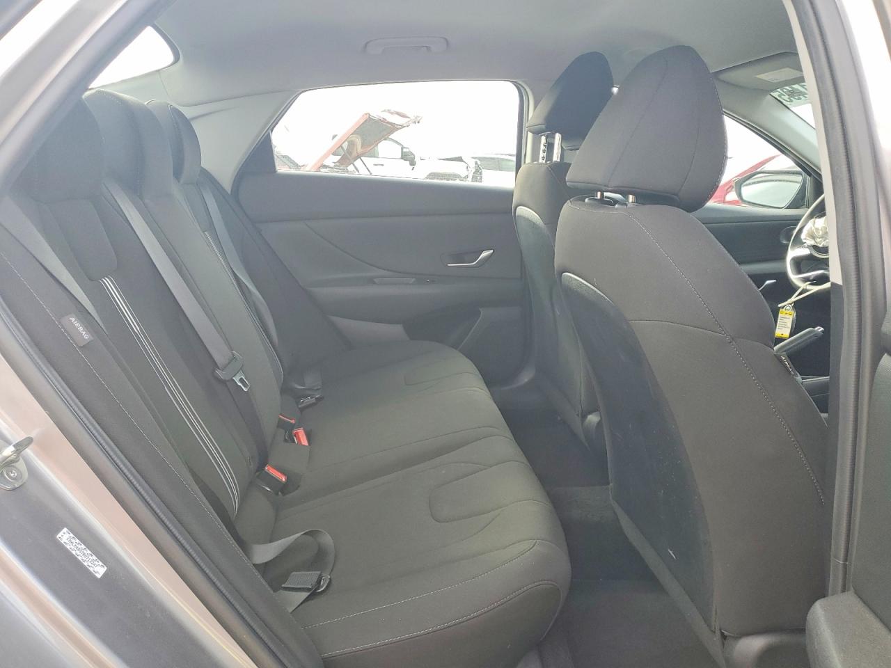 2024 HYUNDAI ELANTRA SEL photo 10