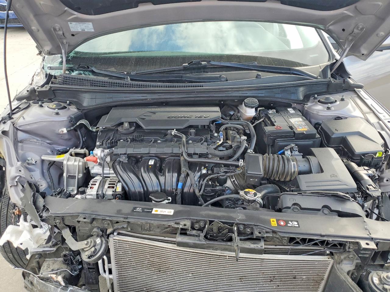 2024 HYUNDAI ELANTRA SEL photo 11