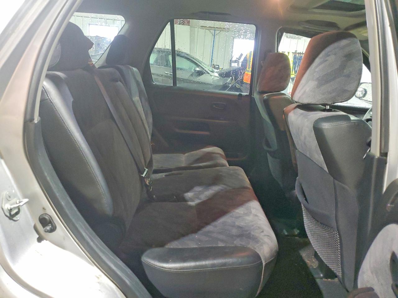 2004 HONDA CR-V EX photo 11