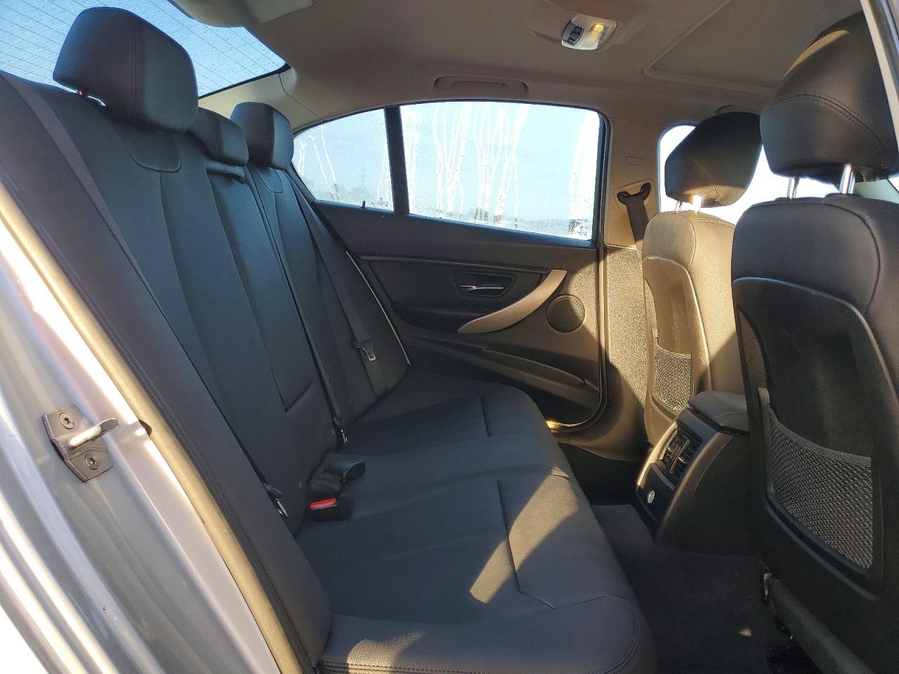 2015 BMW 320 I XDRIVE photo 11