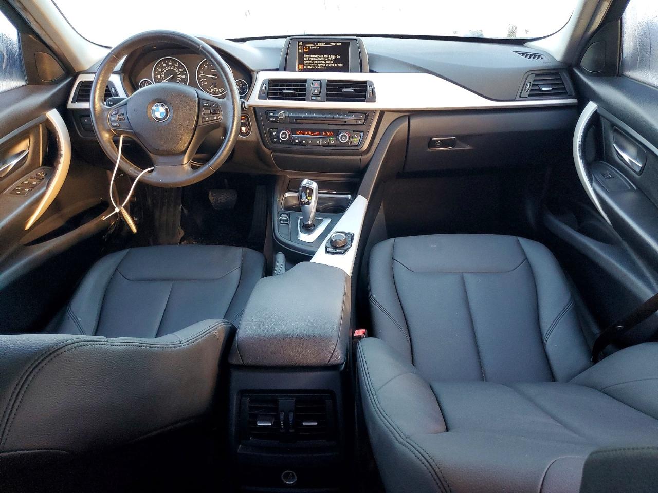 2015 BMW 320 I XDRIVE photo 8