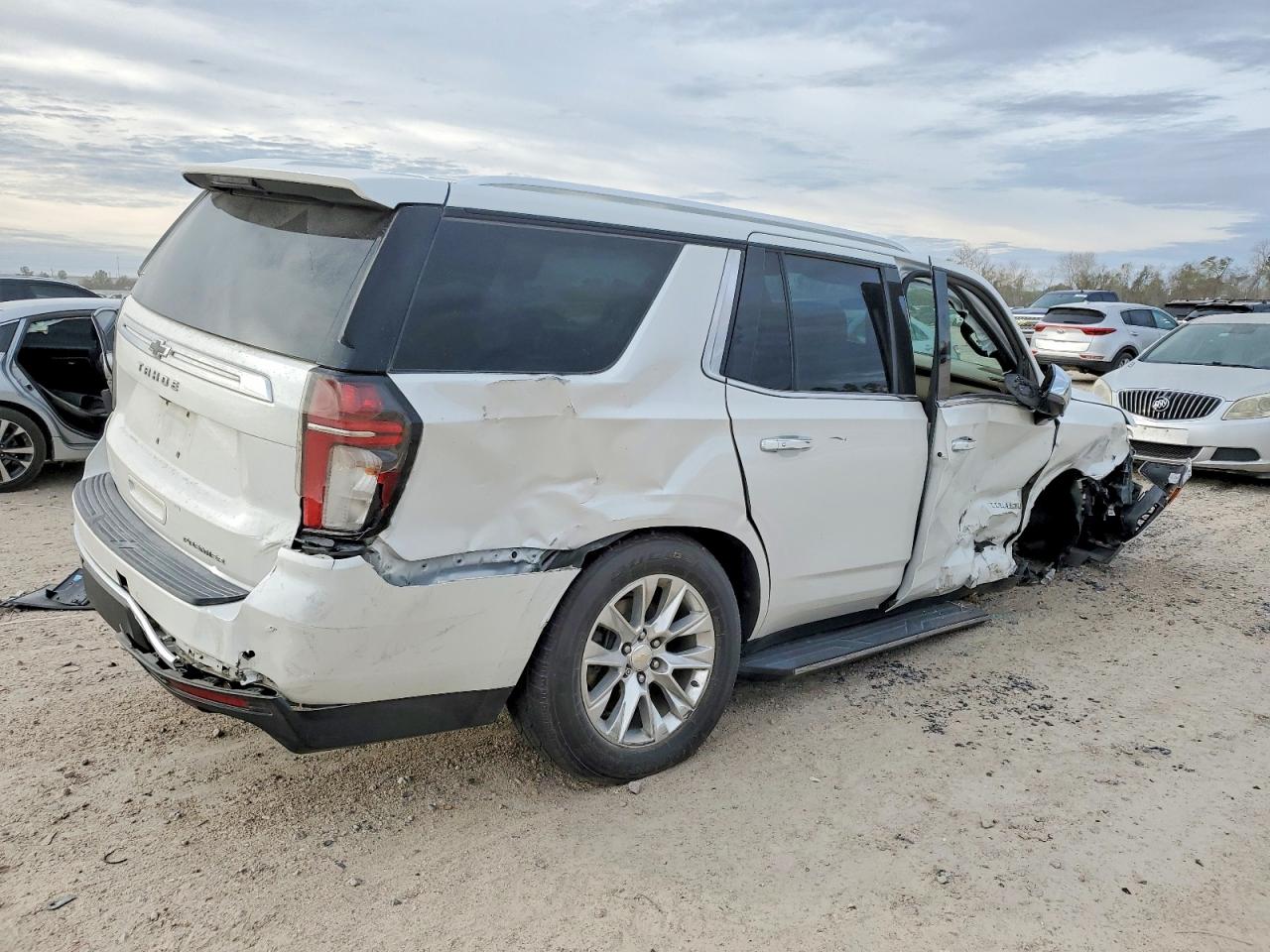 2021 CHEVROLET TAHOE C1500 PREMIER photo 5