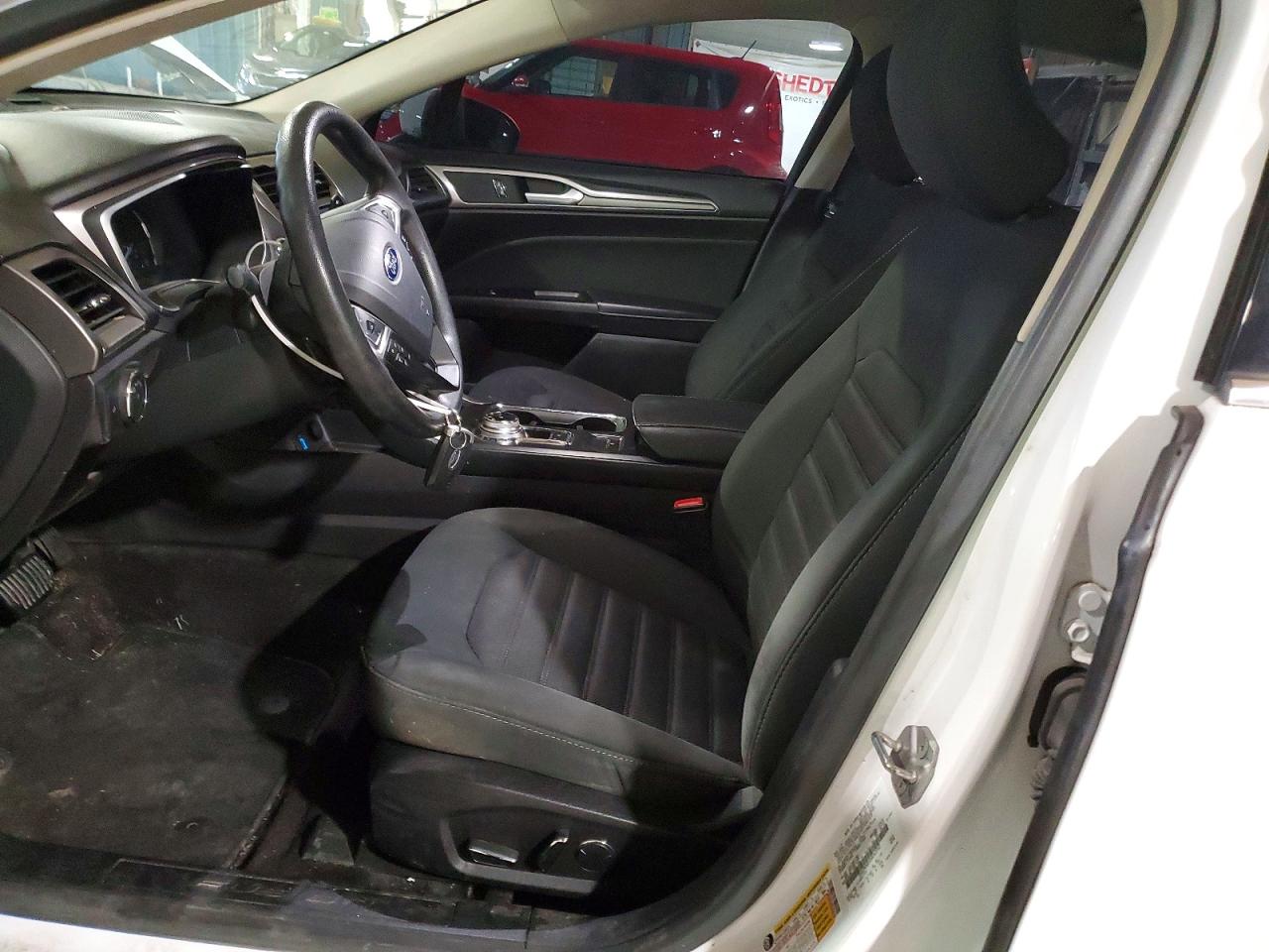 2017 FORD FUSION SE photo 7