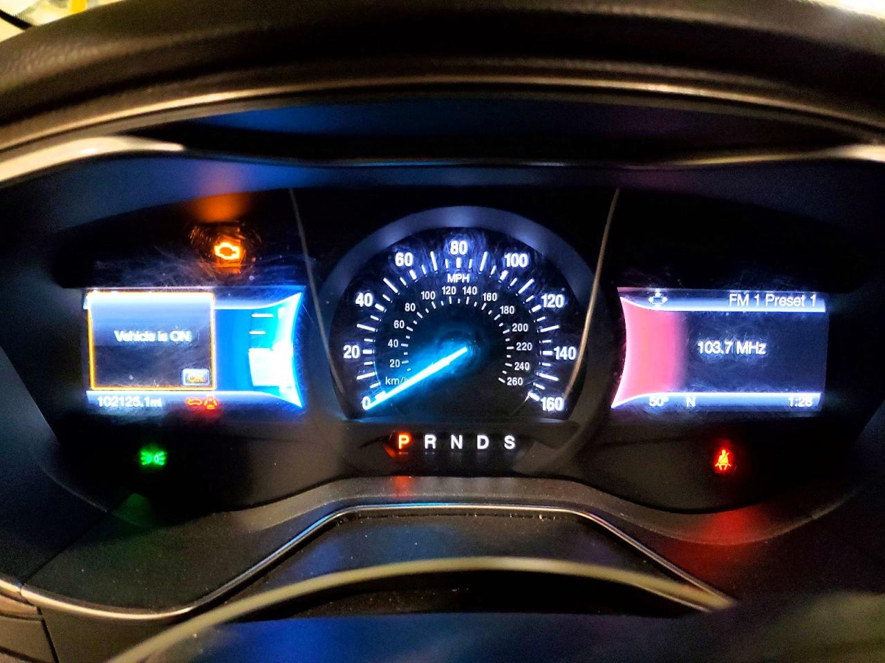 2017 FORD FUSION SE photo 9