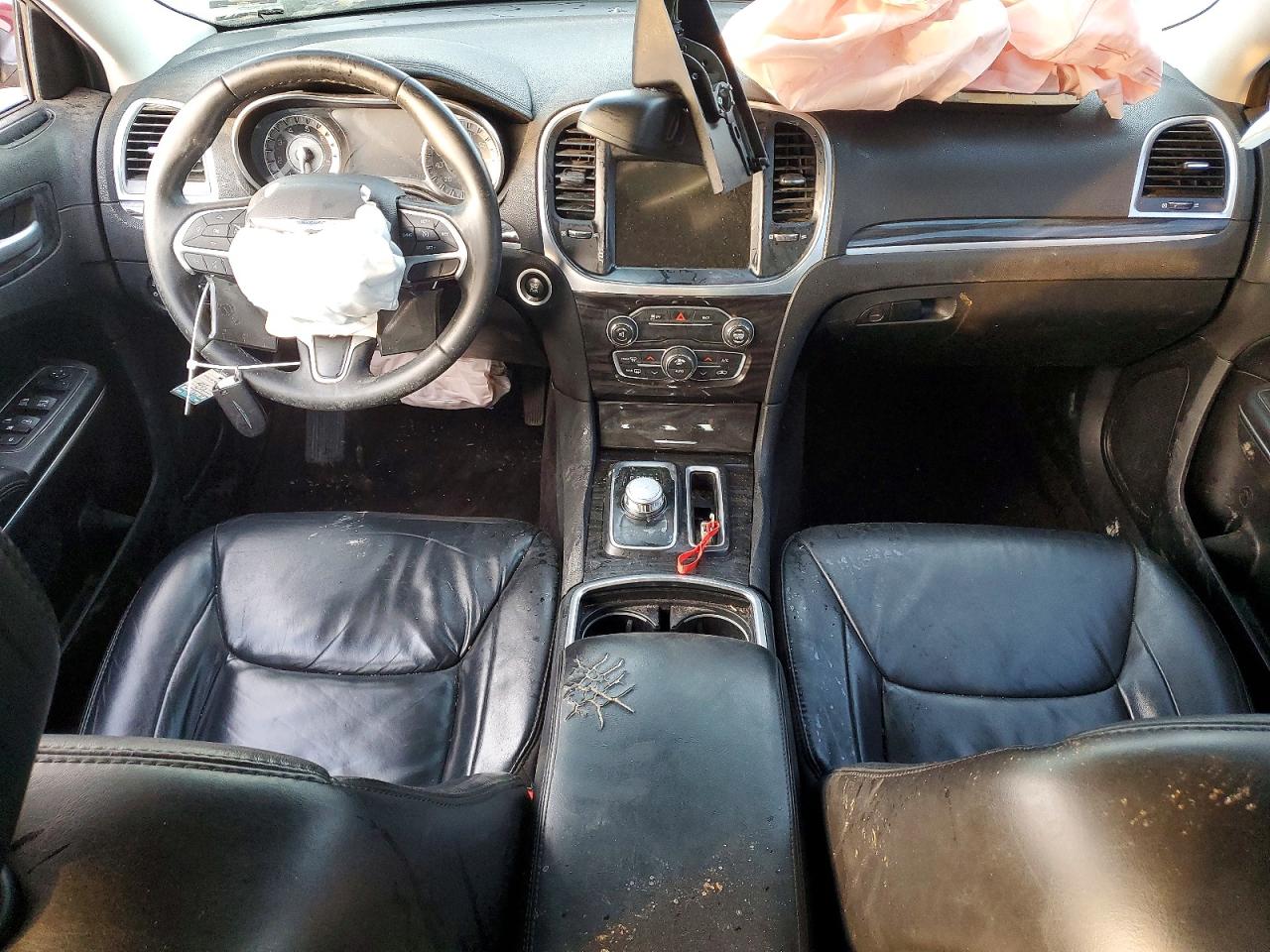 2016 CHRYSLER 300 LIMITED photo 29