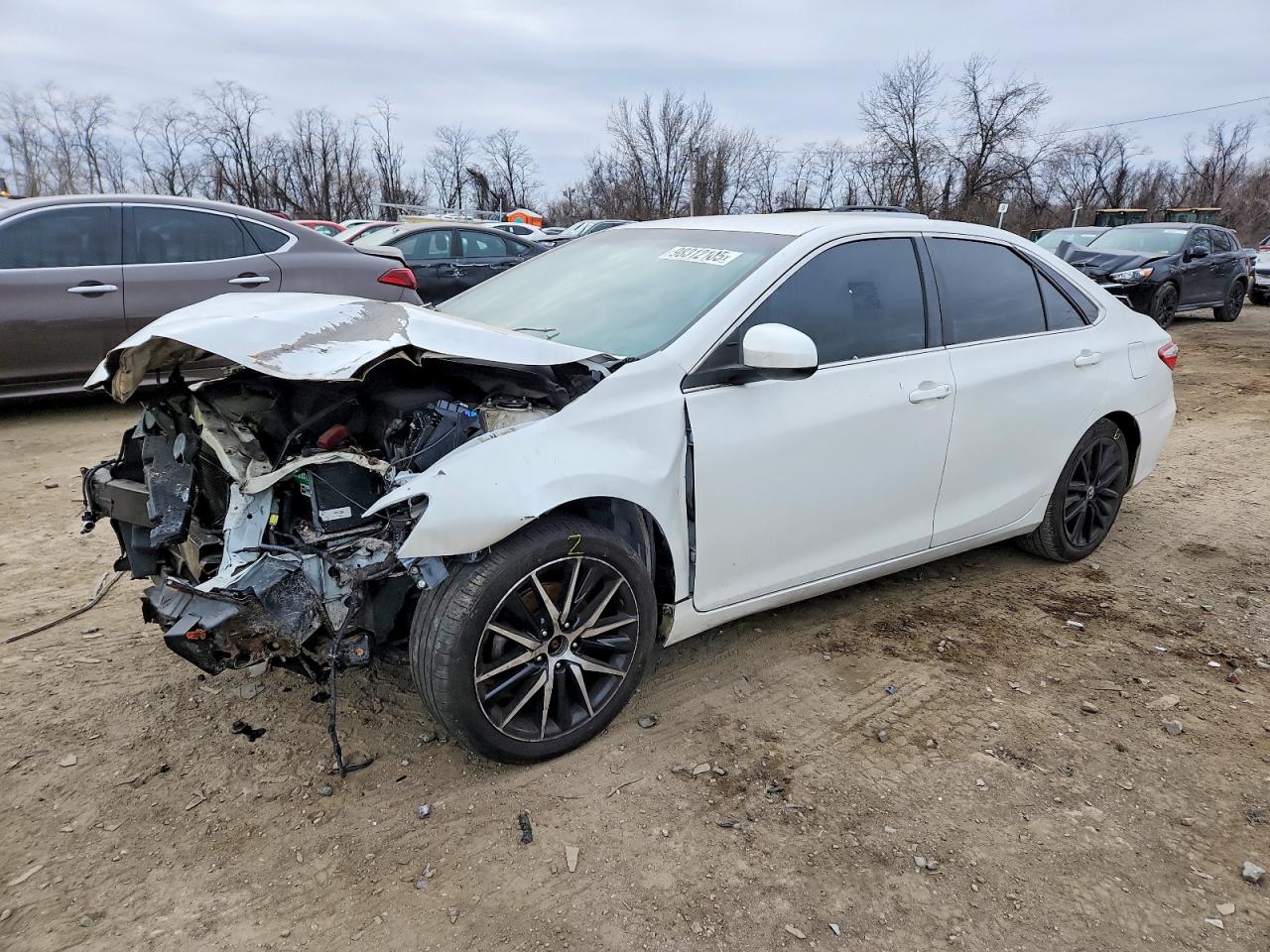 2016 TOYOTA CAMRY