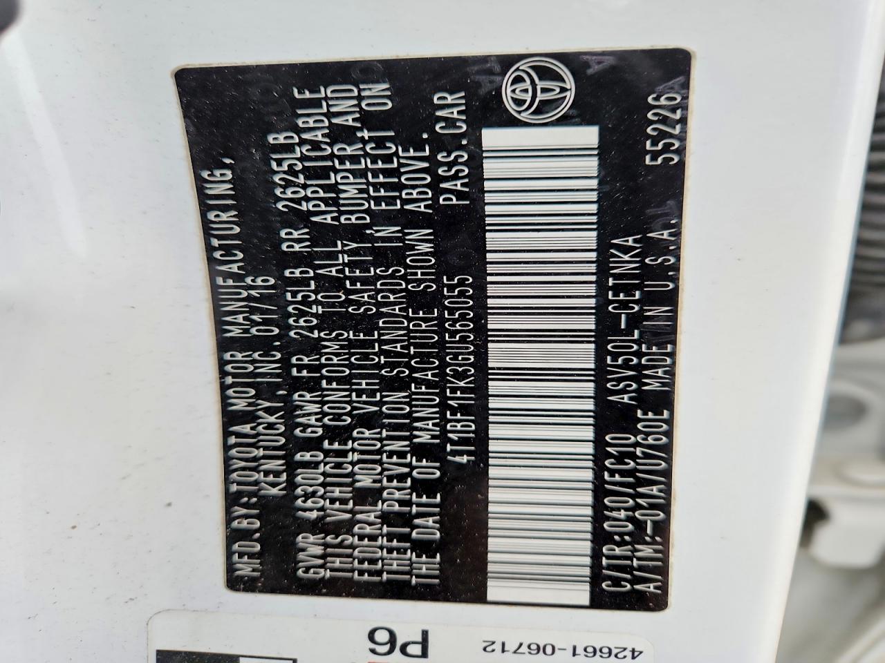 2016 TOYOTA CAMRY LE photo 13