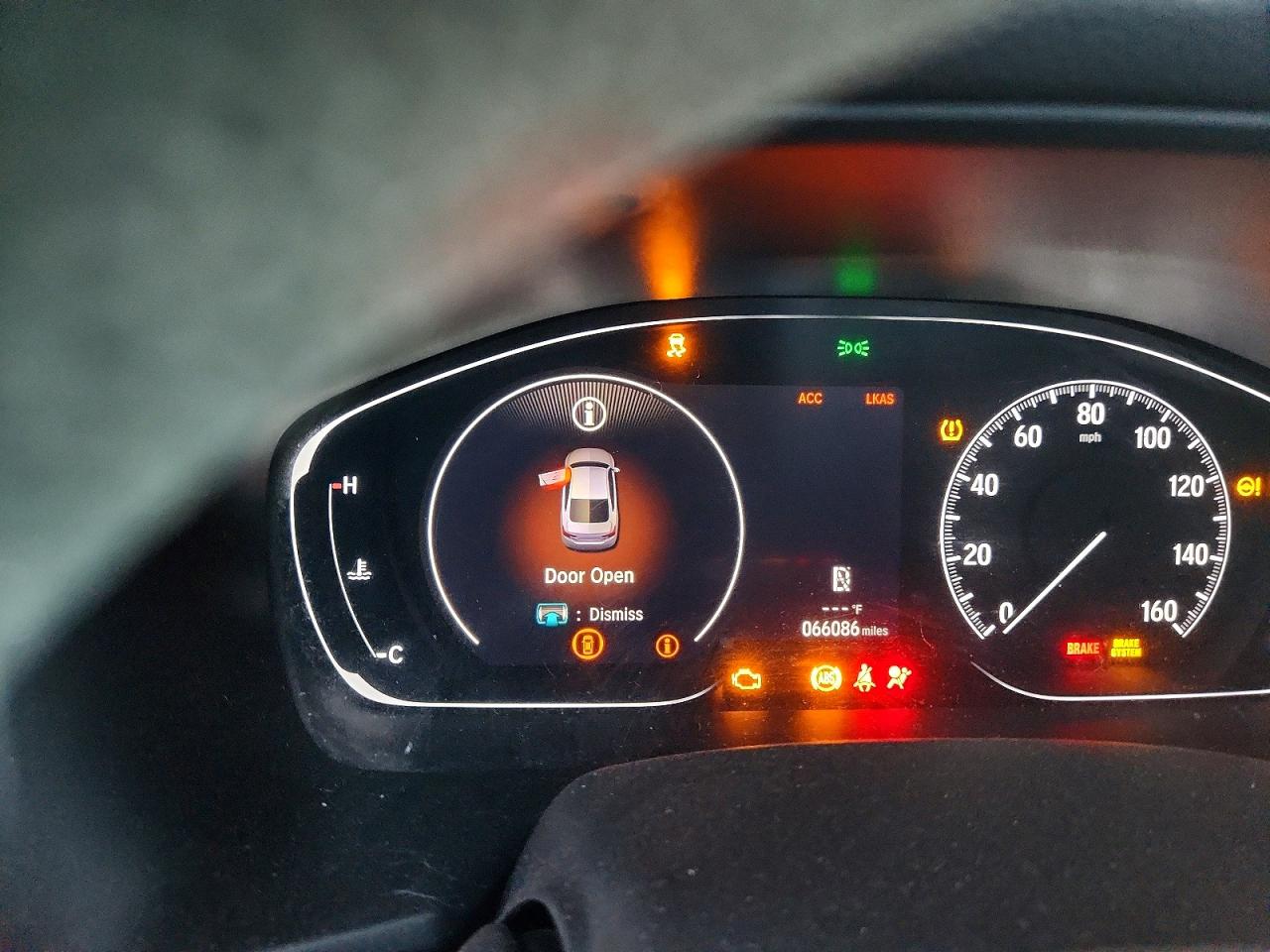 2020 HONDA ACCORD LX photo 9