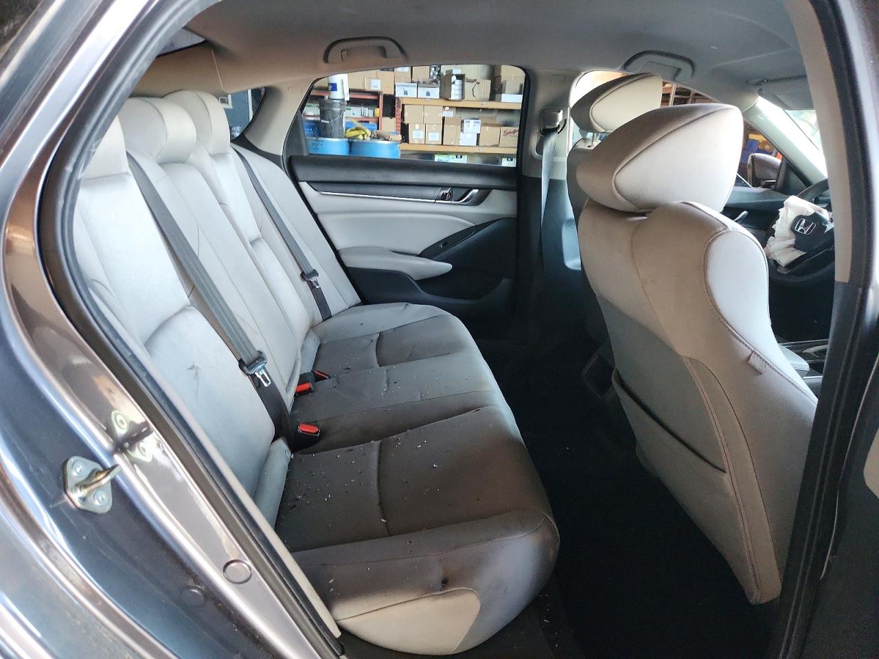 2020 HONDA ACCORD LX photo 10