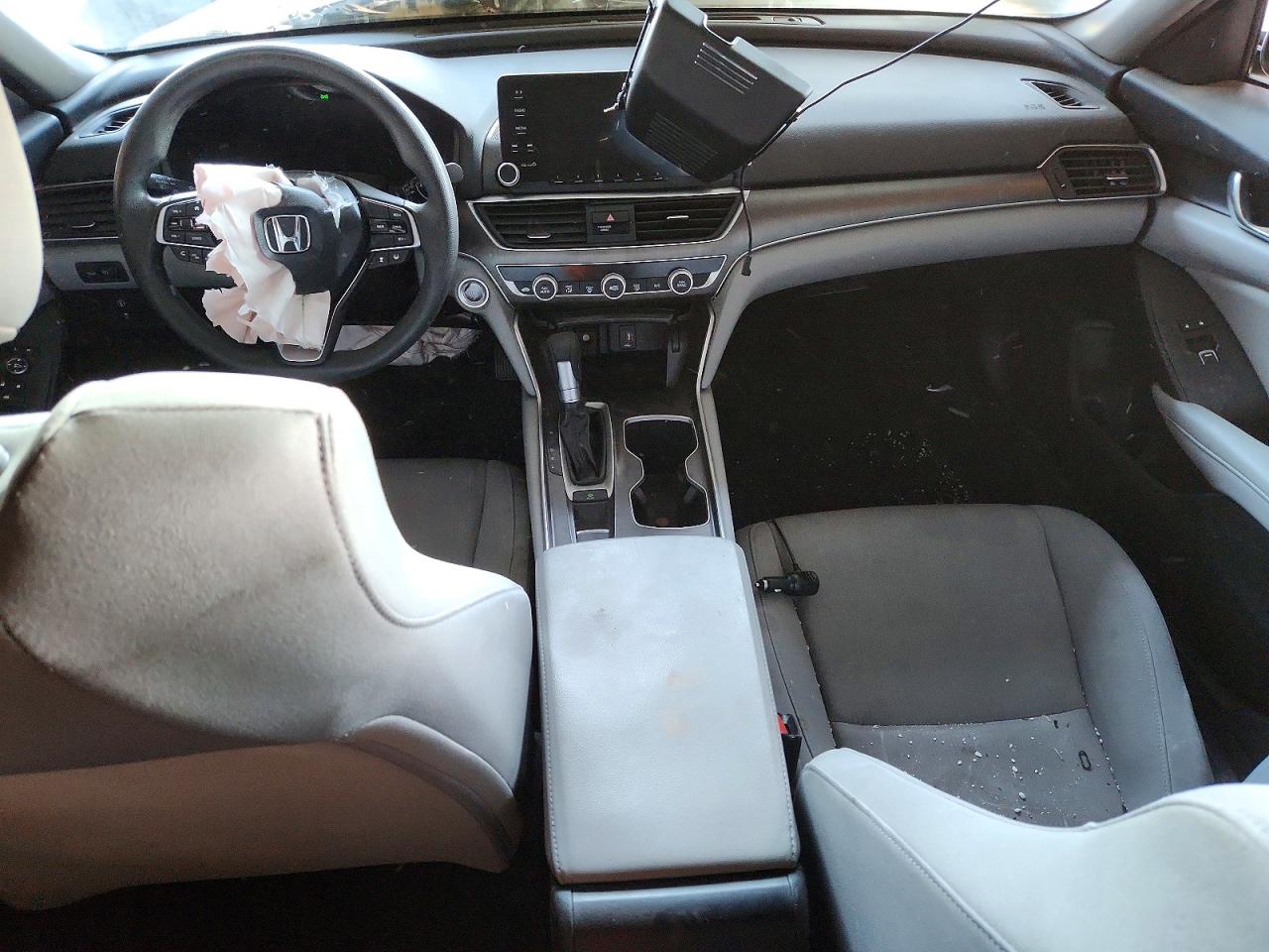 2020 HONDA ACCORD LX photo 8