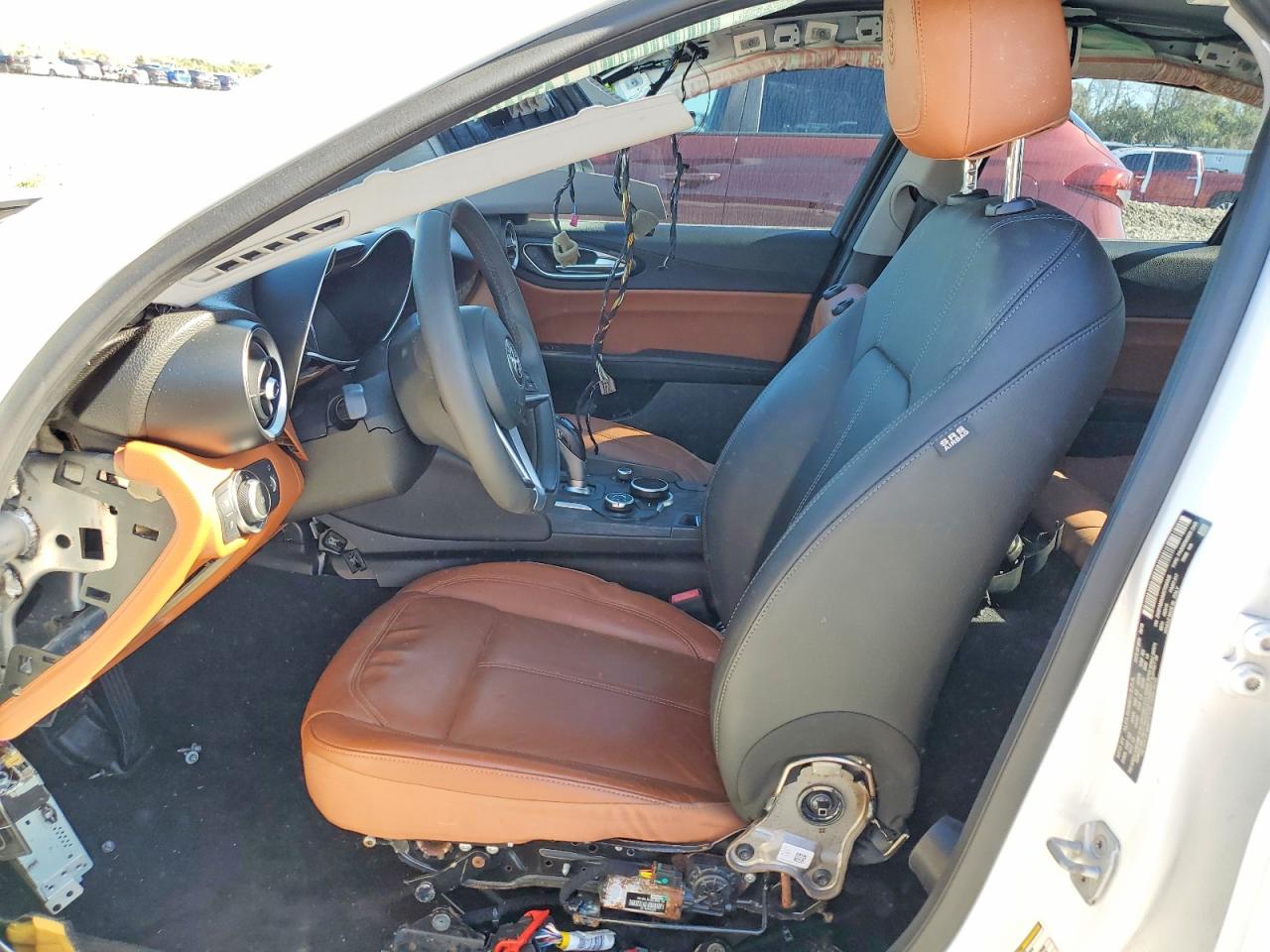 2019 ALFA ROMEO GIULIA photo 7