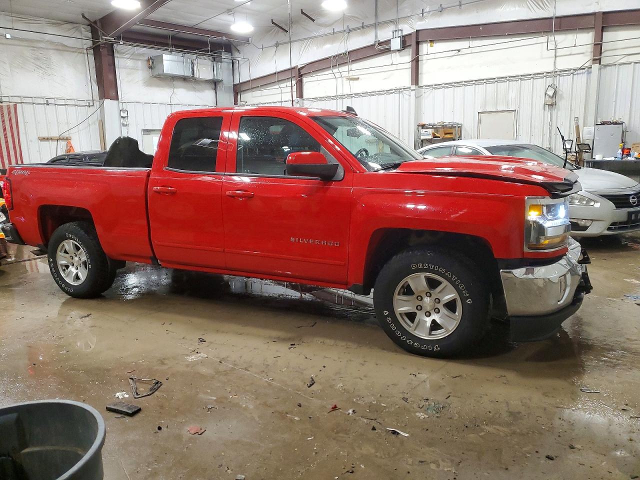 2017 CHEVROLET SILVERADO K1500 LT photo 4