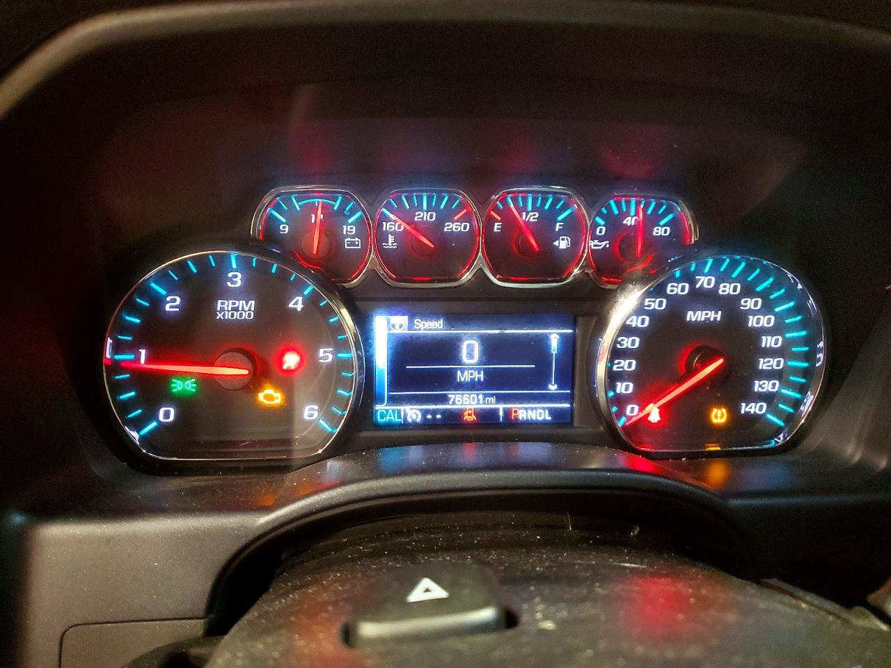 2017 CHEVROLET SILVERADO K1500 LT photo 9