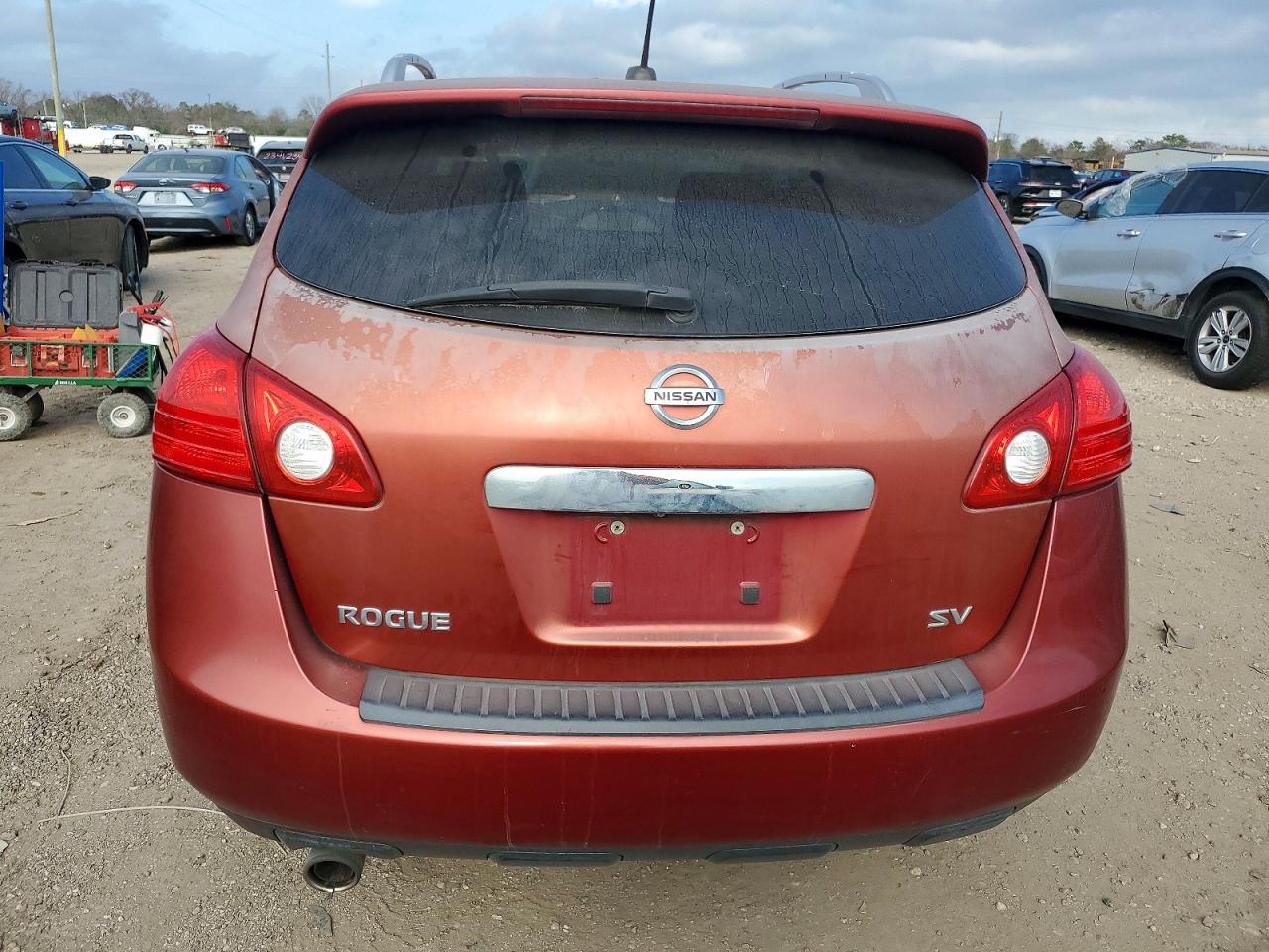2011 NISSAN ROGUE S photo 6