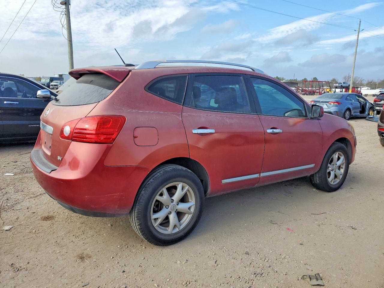 2011 NISSAN ROGUE S photo 3