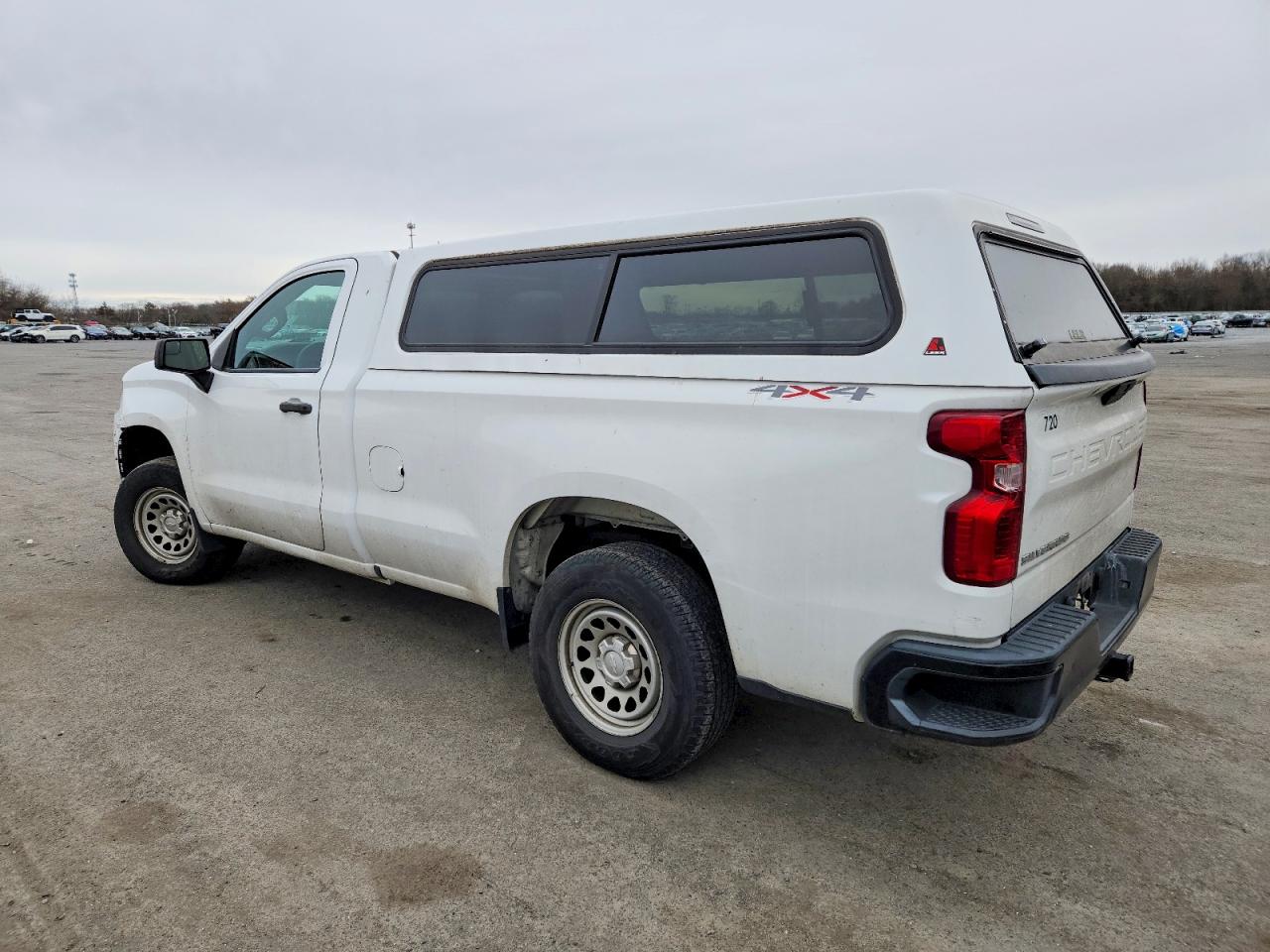 2020 CHEVROLET SILVERADO K1500 photo 2