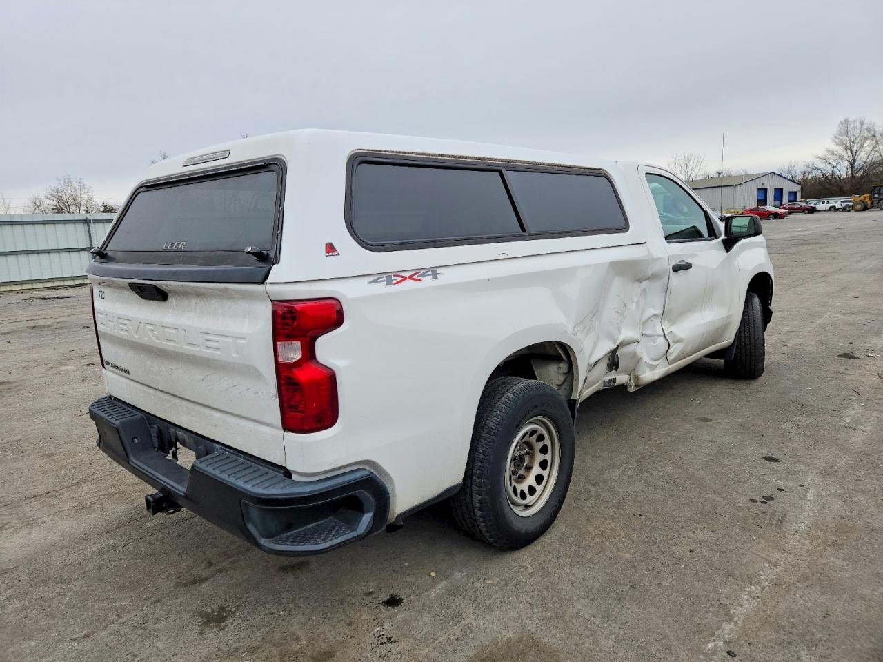 2020 CHEVROLET SILVERADO K1500 photo 3