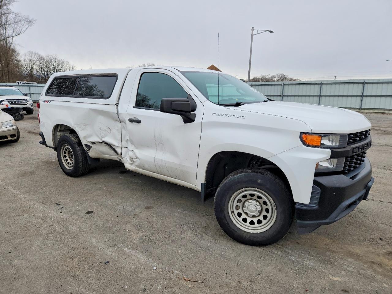 2020 CHEVROLET SILVERADO K1500 photo 4