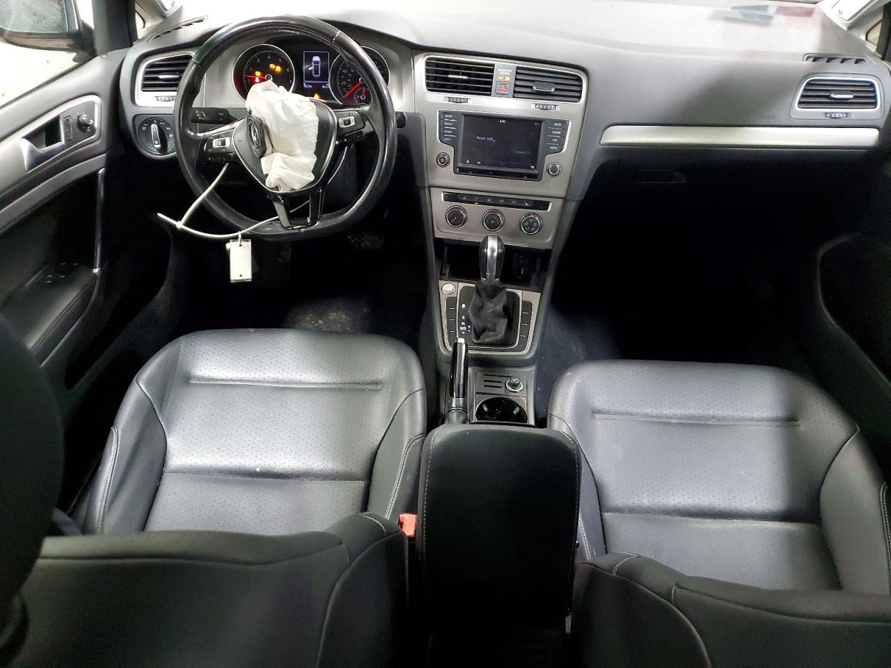 2017 VOLKSWAGEN GOLF SPORTWAGEN S photo 8