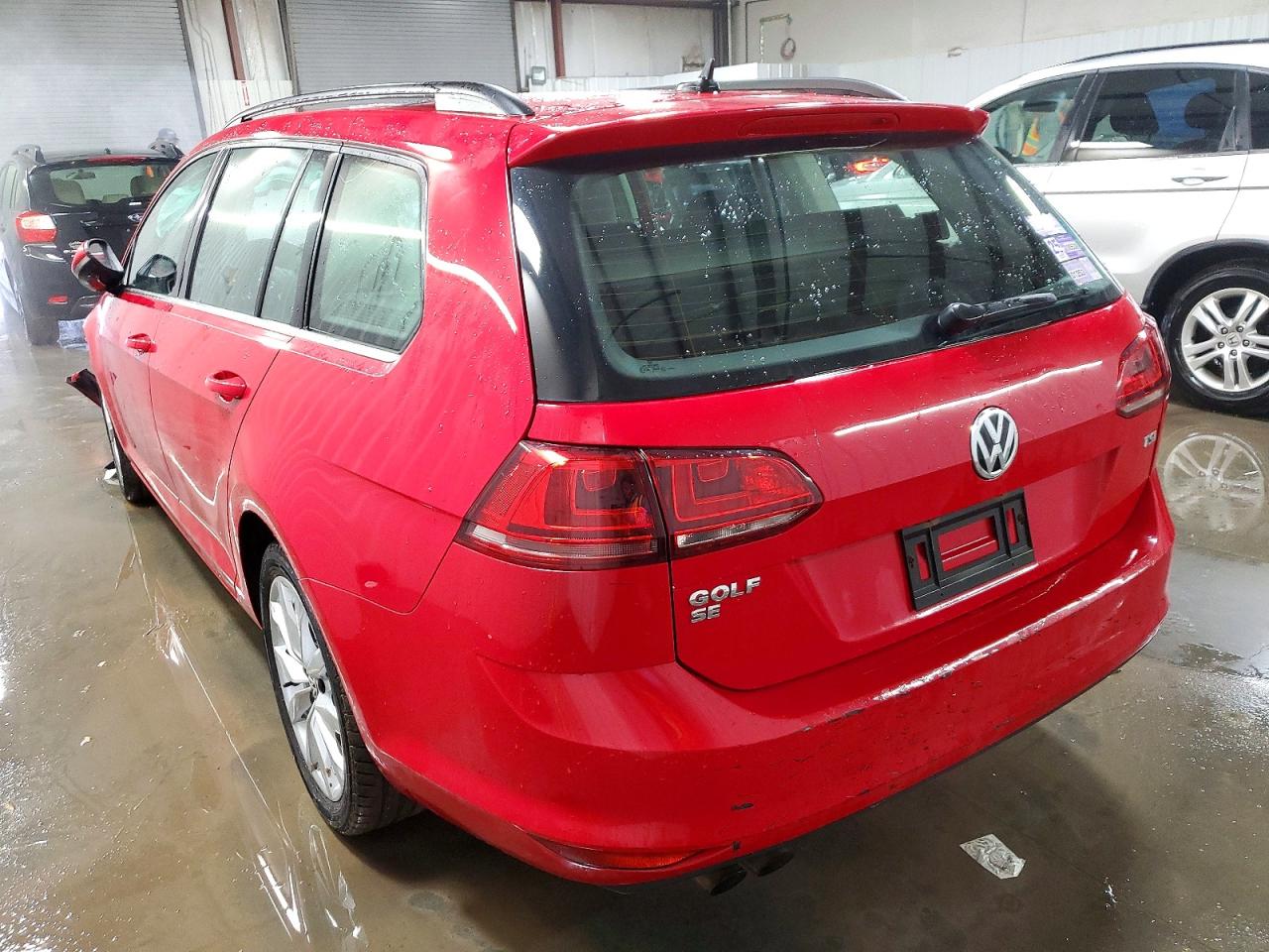 2017 VOLKSWAGEN GOLF SPORTWAGEN S photo 2