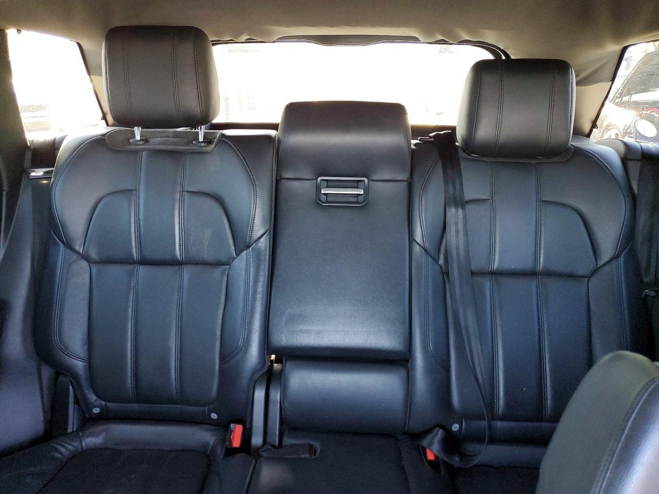 2016 LAND ROVER RANGE ROVER SPORT SE photo 10