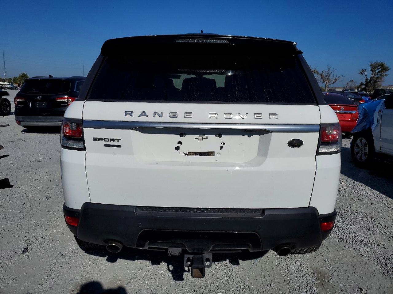 2016 LAND ROVER RANGE ROVER SPORT SE photo 6
