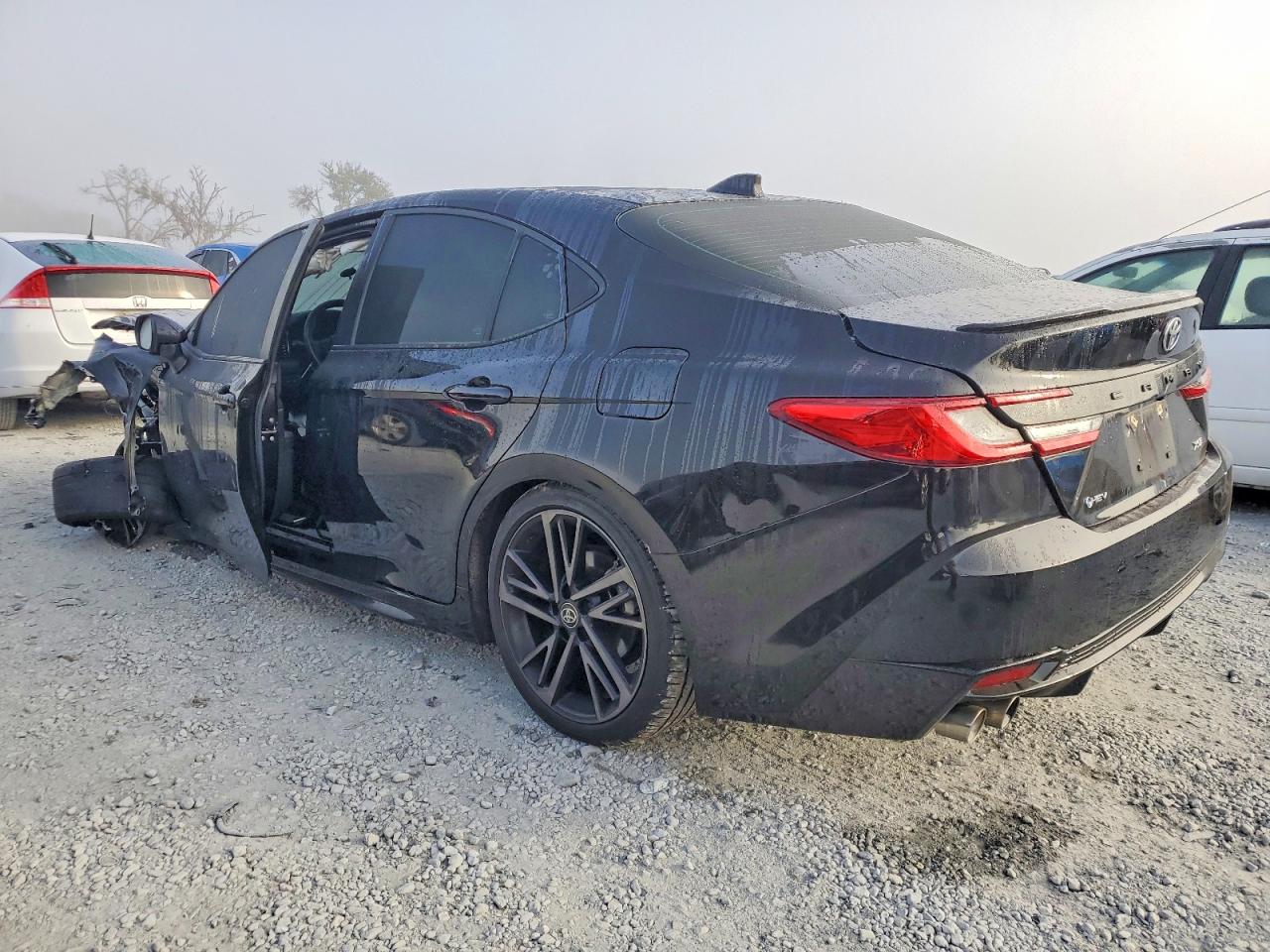 2025 TOYOTA CAMRY XSE photo 2