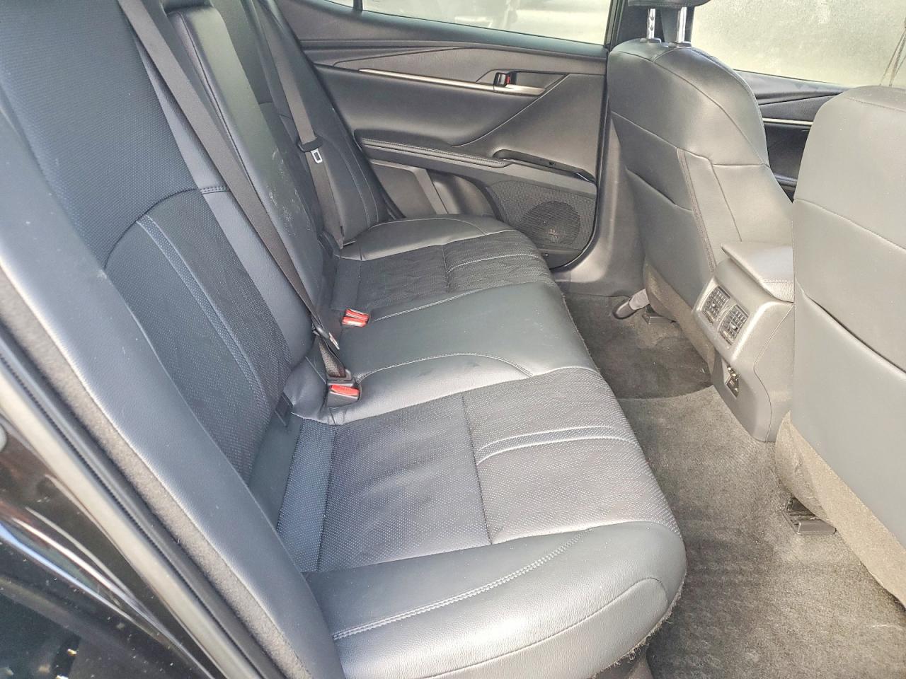 2025 TOYOTA CAMRY XSE photo 10
