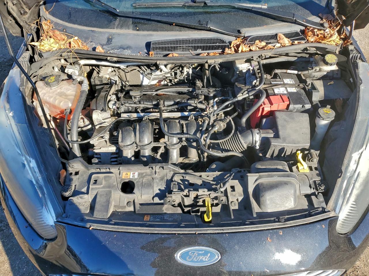 2015 FORD FIESTA SE photo 11