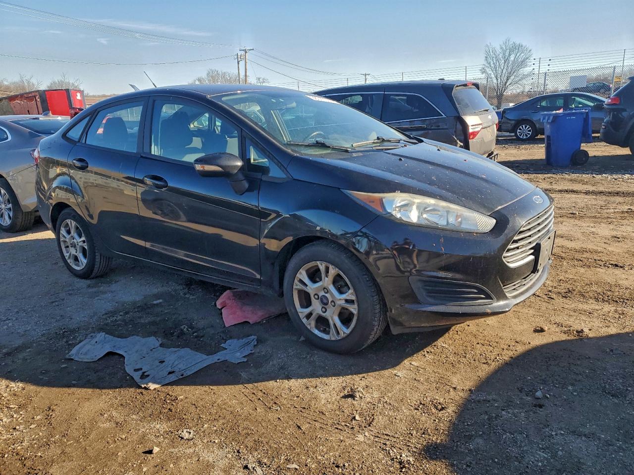 2015 FORD FIESTA SE photo 4