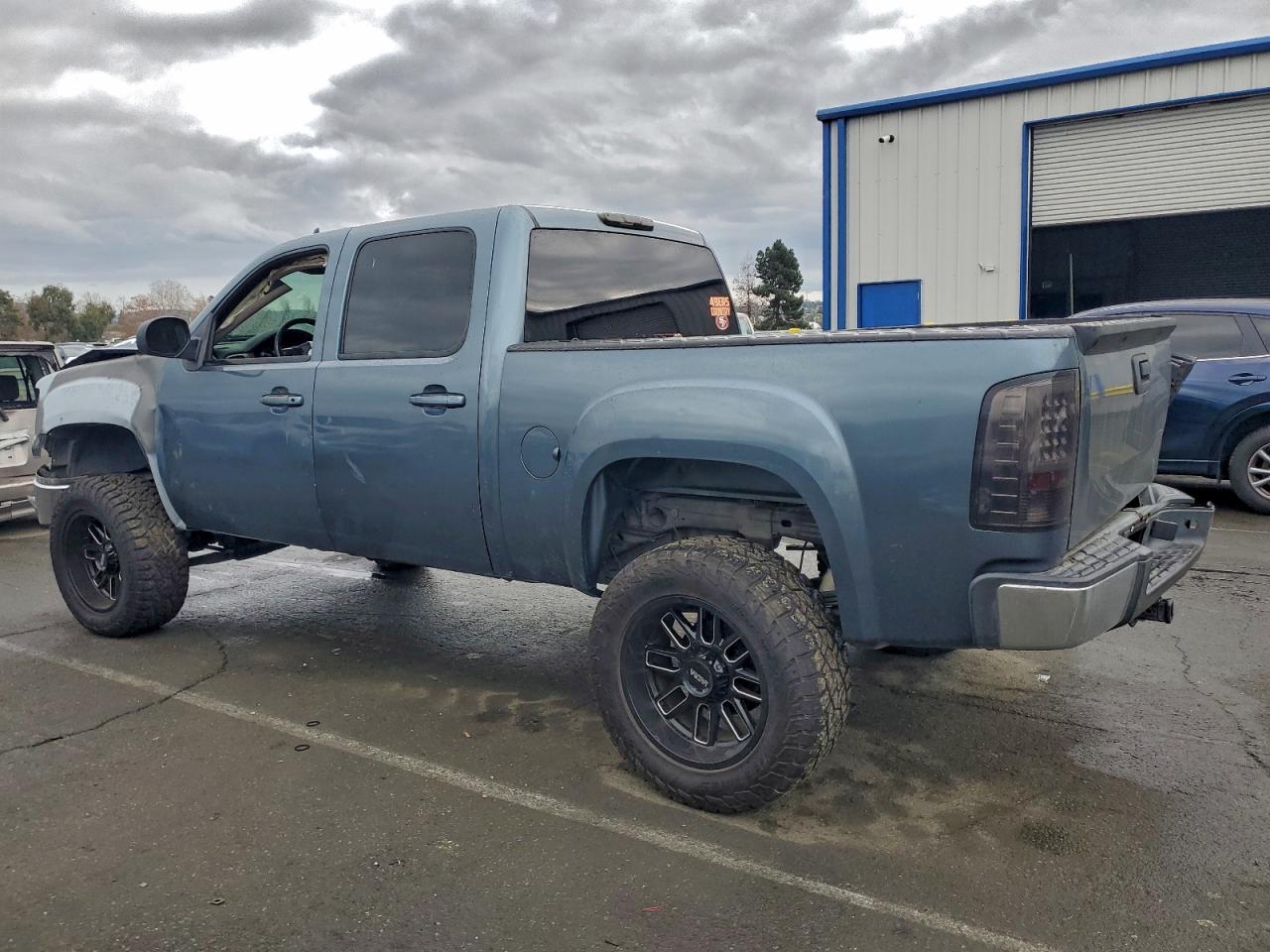 2007 GMC NEW SIERRA K1500 photo 2