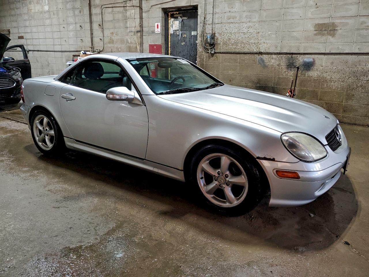 2001 MERCEDES-BENZ SLK 320 photo 4